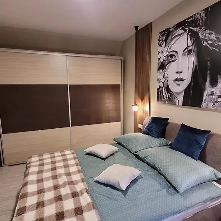 アパート Men's World *