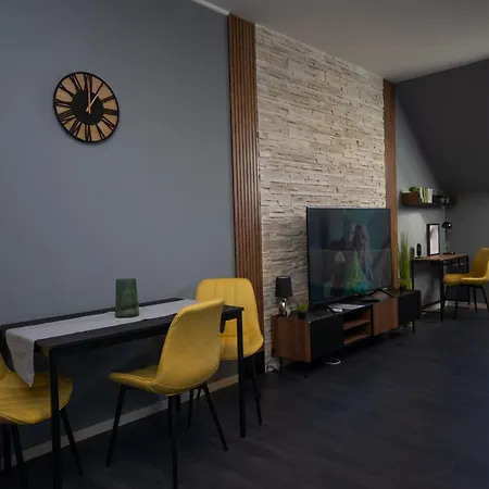 アパート Men's World