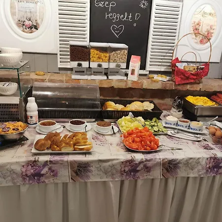 Men's World Lägenhet